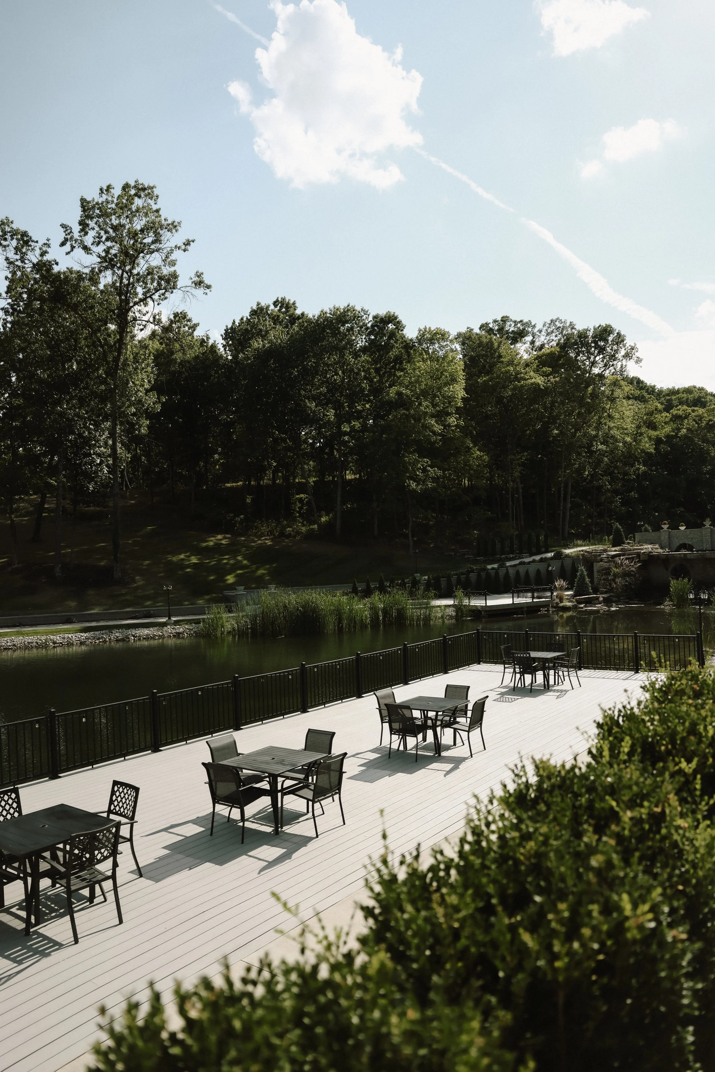 The lakeside deck at Knotting Hills