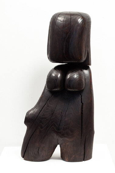   Femme debout , 2009-10, Chêne, 70 x 35 x 20 cm - Collection privée 