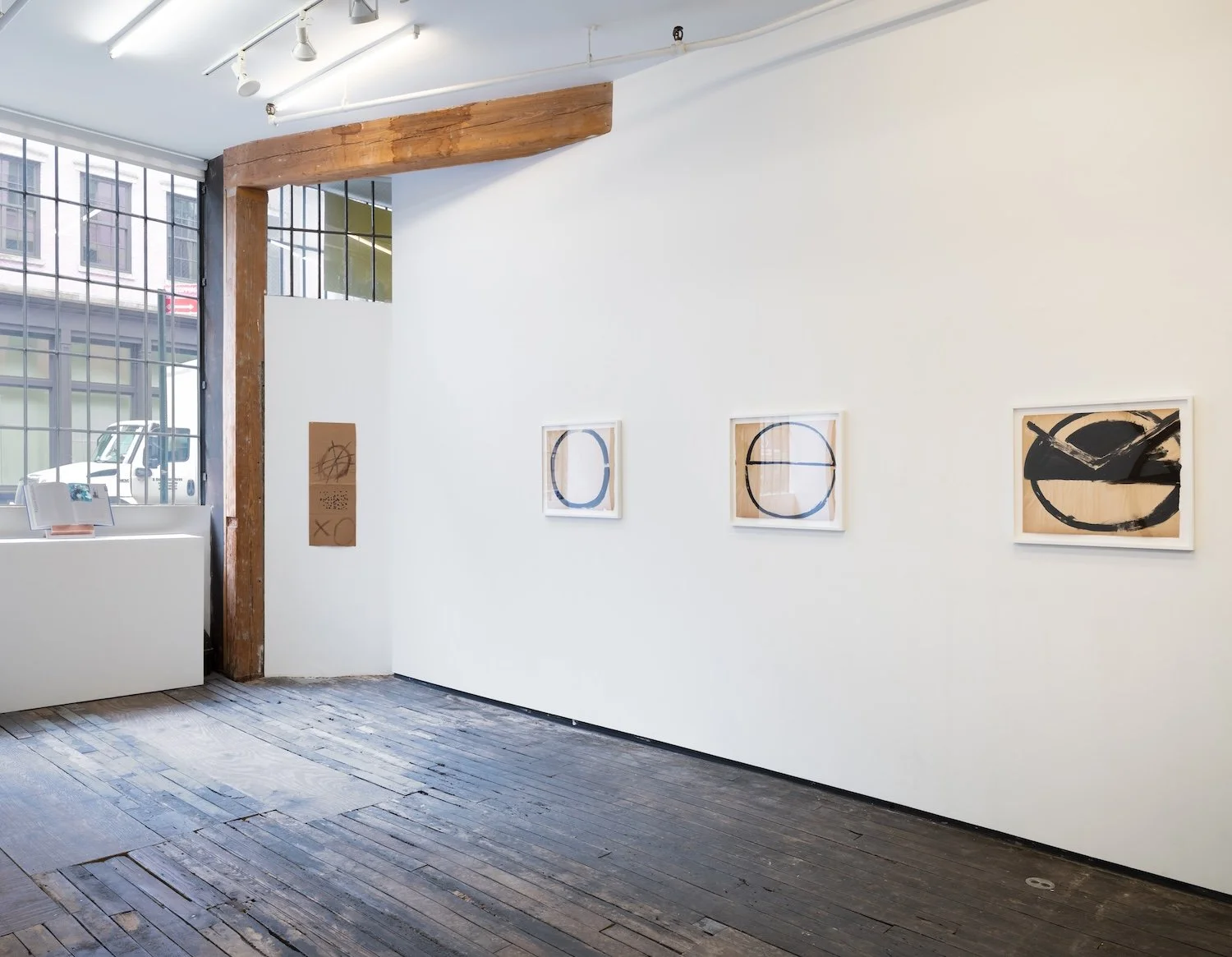  Installation view of Kazuko Miyamoto,&nbsp; Works Related to Miyamoto's Time at The Art Students League , 1964–1968, at Zürcher Gallery, New York (May 21–July 7, 2026).&nbsp; Photo by Adam Reich. 