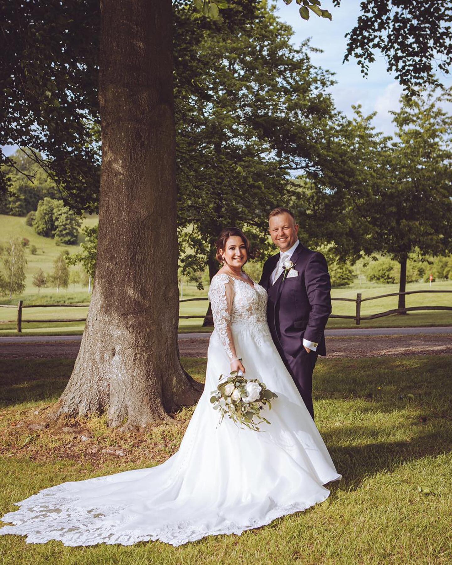 And that&rsquo;s a wrap&hellip; we tied the knot 21.05.22 🎉 and have been enjoying ourselves in Mauritius 🇲🇺 ever since! Thank you so much to all my clients for all your lovely well wishes, cards and gifts! We had such a wonderful day, so wanted t
