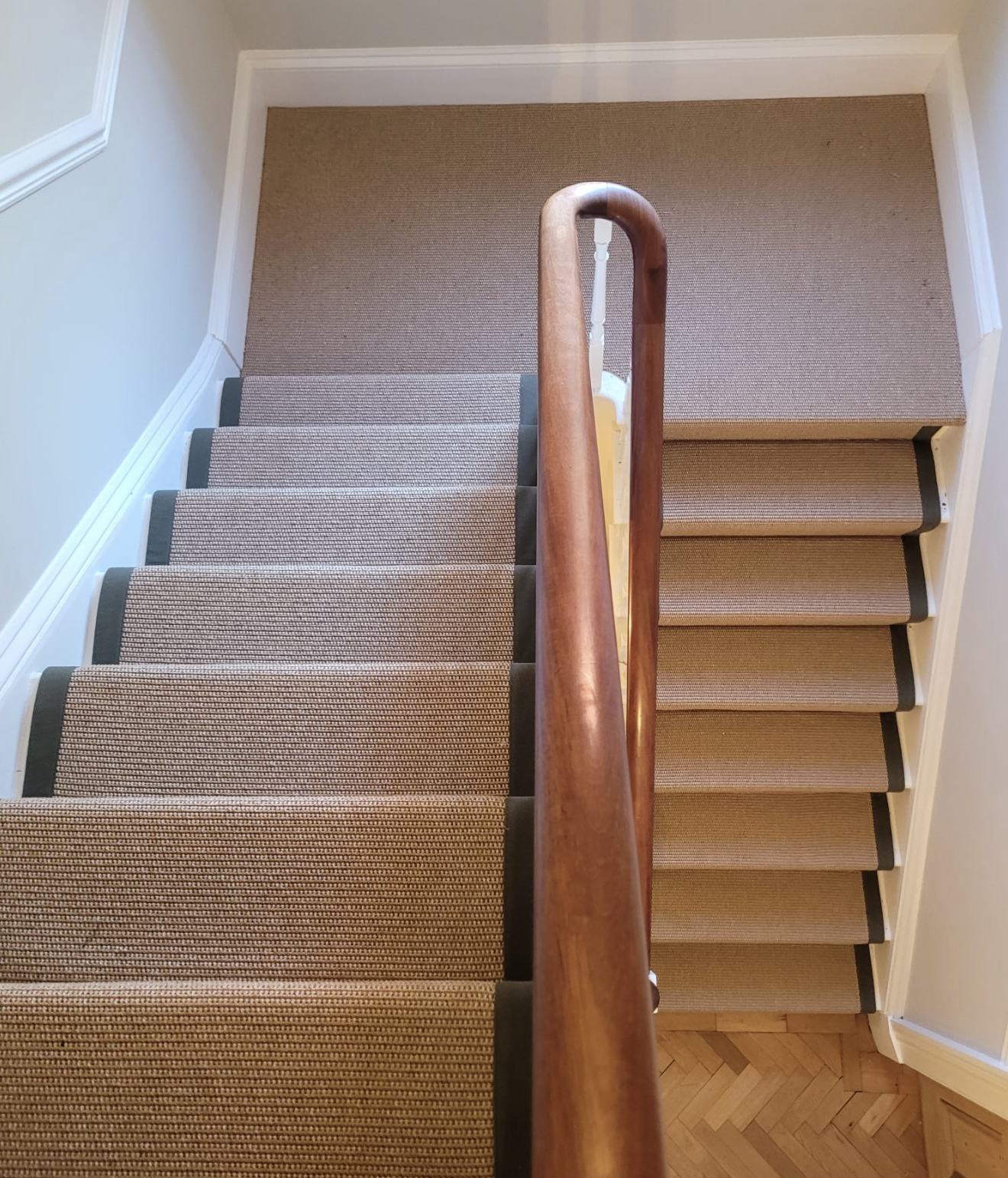 Stair runner with Lincolnshire Loom binding
