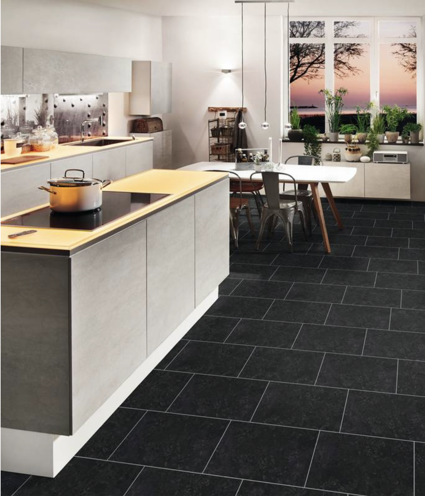 Charcoal Stone
Bold, architectural finish