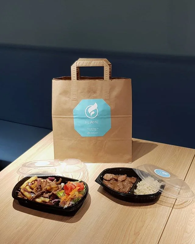 ⚽️ Han vuelto #UCL #LaLiga , también la ☔ y el frío 🥶 La buena comida no podría faltar para el día de sofá, mantita y pijama

Te llevamos desayunos, comidas y cenas a domicilio con @ubereats_es o @deliveroo_es 🥡 Lomo Saltado 🇵🇪 y Carillera al Ped