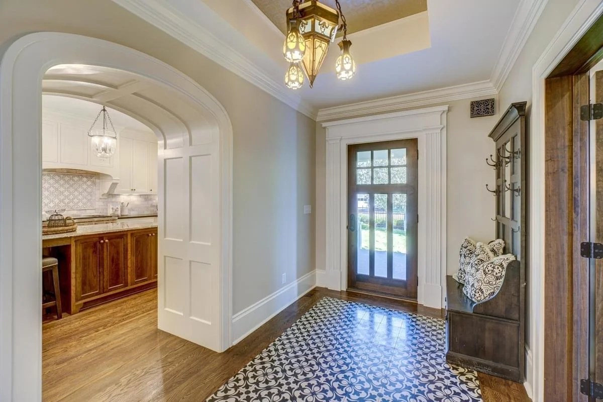 6242391-150-single-family-home-9.lg.jpeg