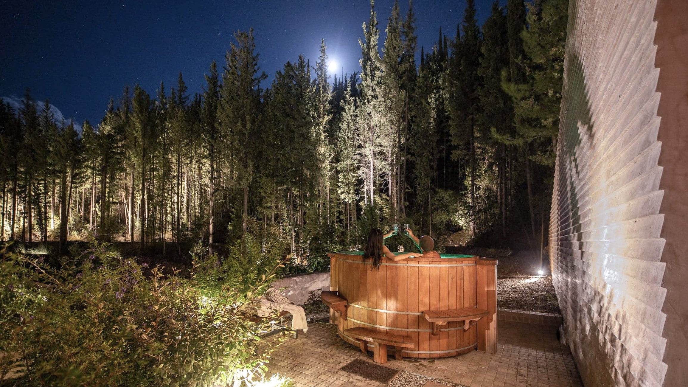 Calofornia Hot Tub for Couples with Forest View.jpg