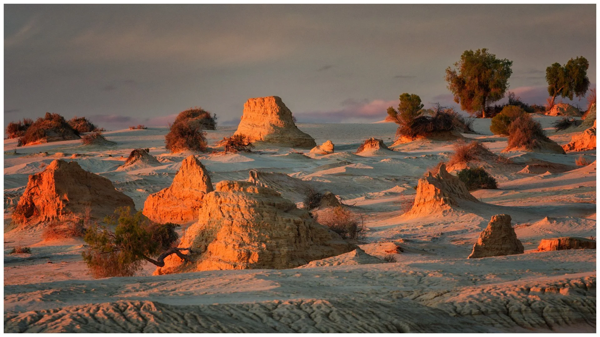 Lake Mungo