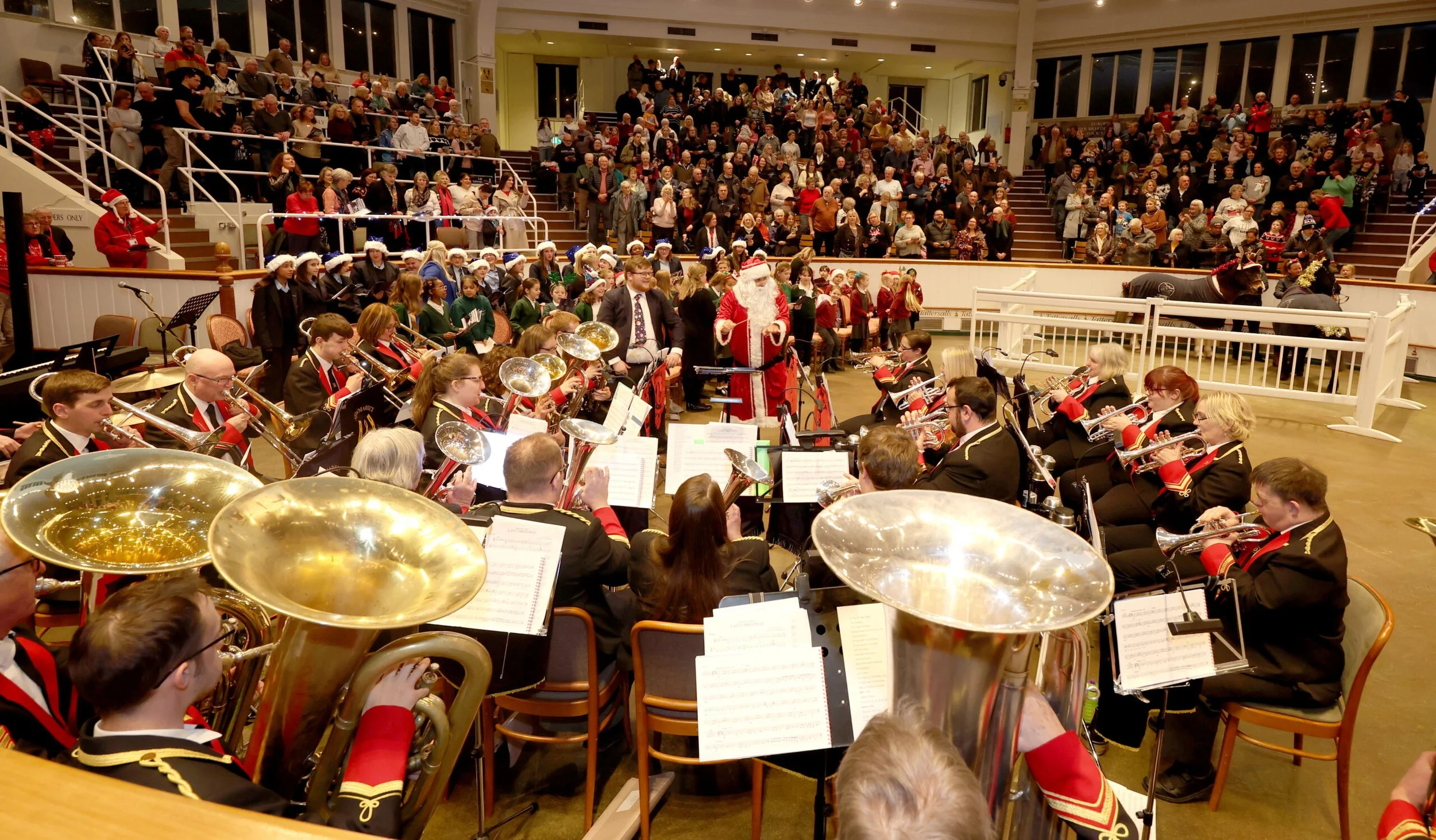 🎄🌟 Supporting Racing Welfare – A Carol Concert 🌟🎄