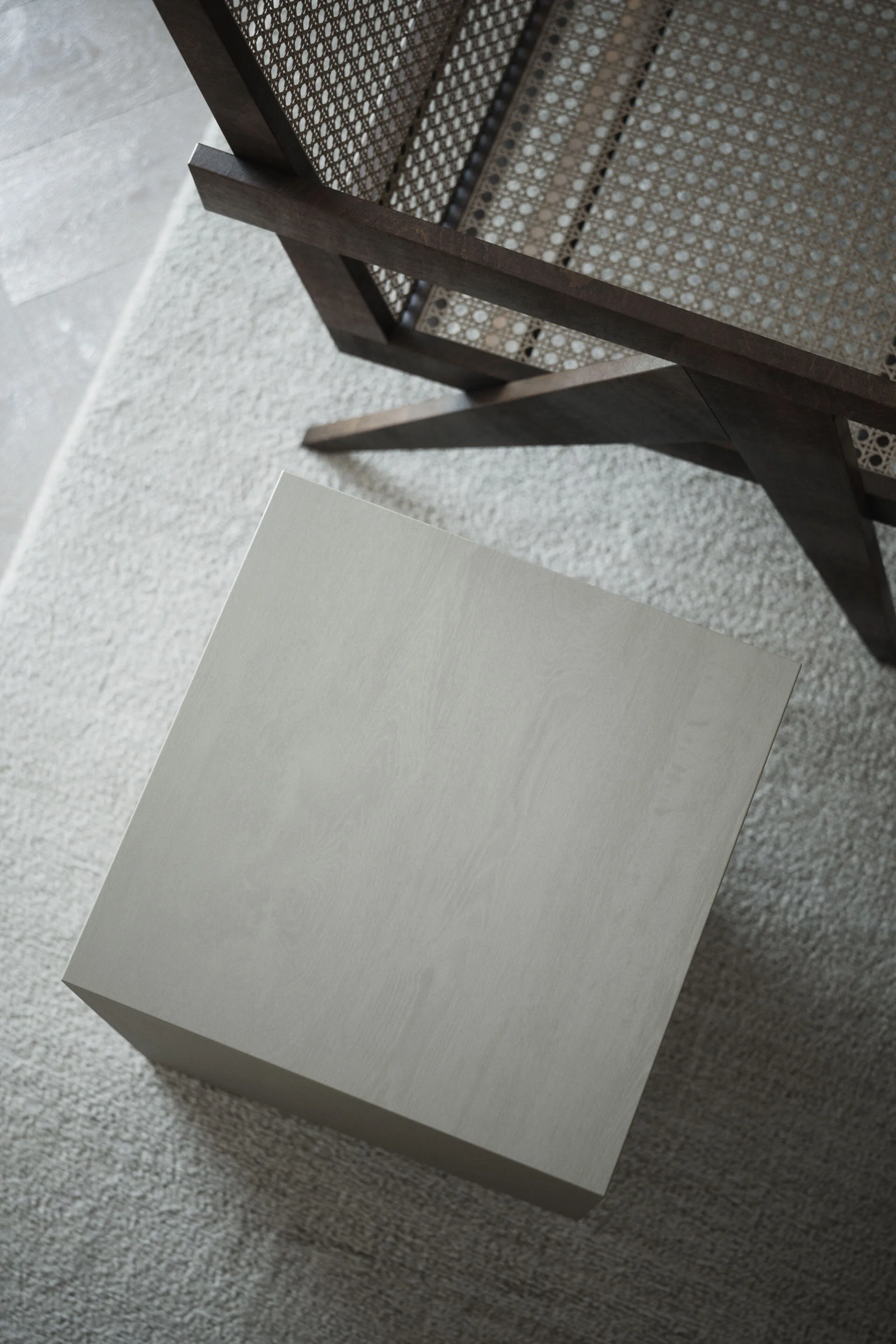 Hall Table_beauty element-Lo.jpg