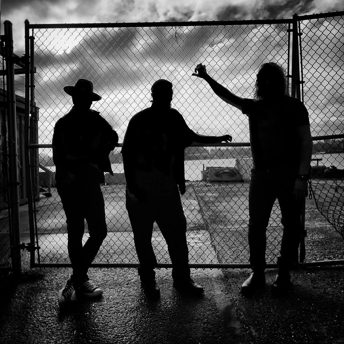 Orion Tango release their powerful third album: The In Between on 1k Recordings