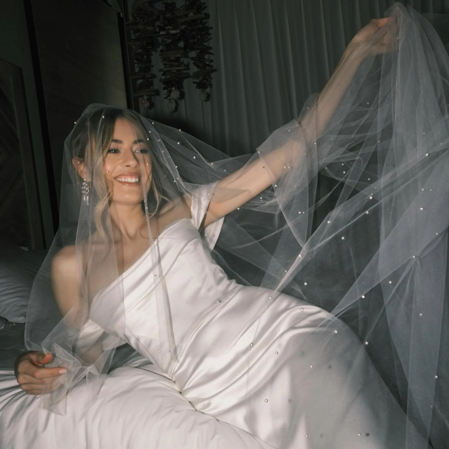 Here for the veil shot ✨

#weddingveils #pearlveil #weddingdress #wedding #bridal