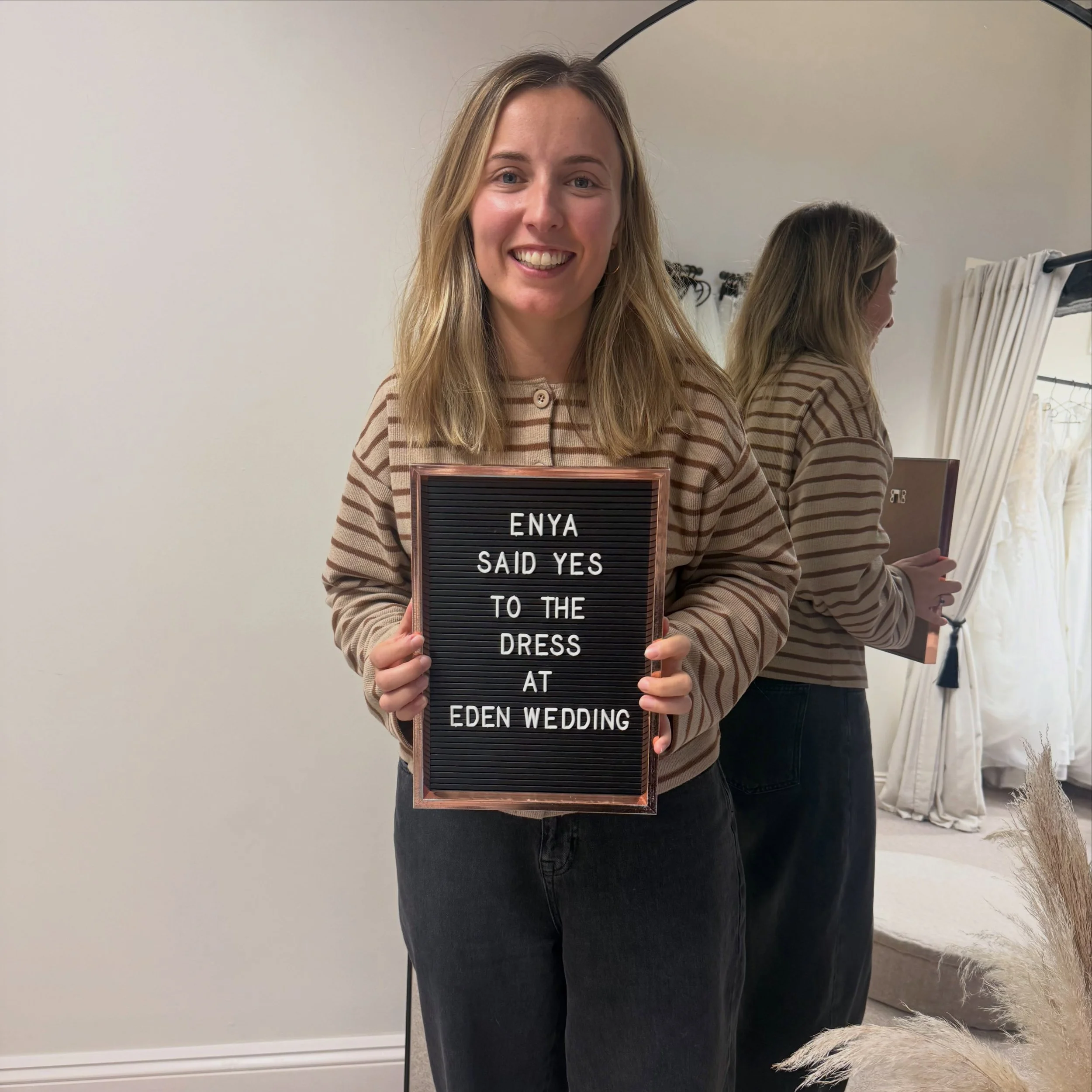 E N Y A 

Everything just seemed to click into place this afternoon for Enya, her dress couldn&rsquo;t be more perfect - I&rsquo;m so happy for you 🫶🏻

Congratulations Enya, you looked stunning! Thanks for choosing Eden Wedding xxx

#weddingdress #