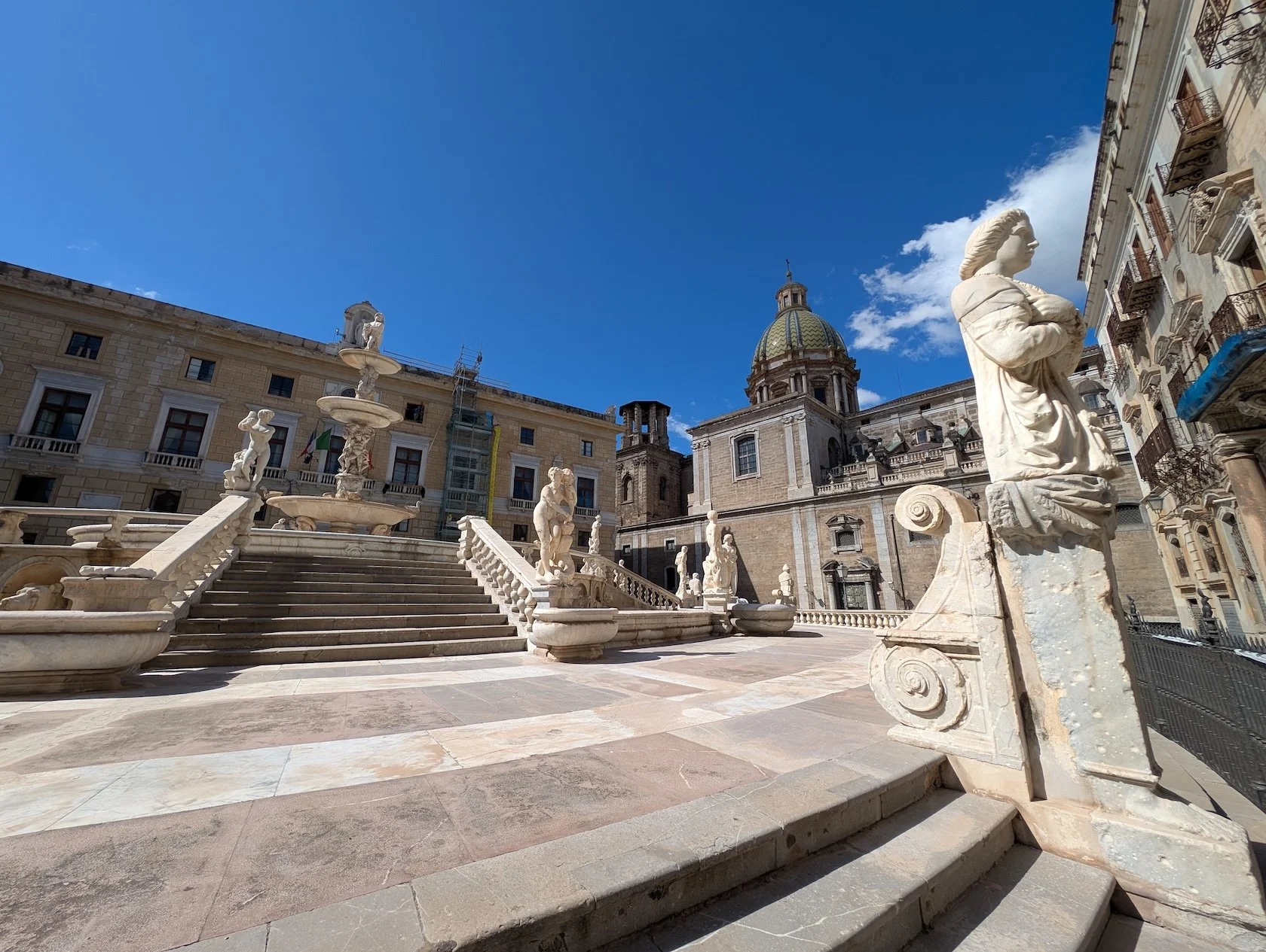 Palermo fountain.jpg