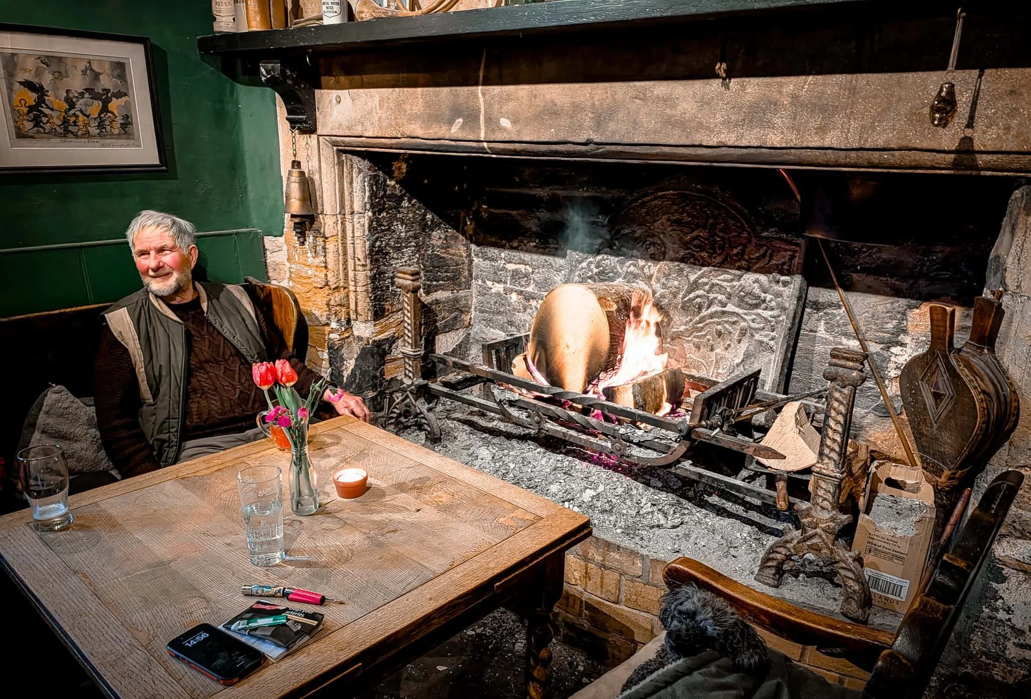 Fireplace, Wyndham Arms Kingsbury Episcopi