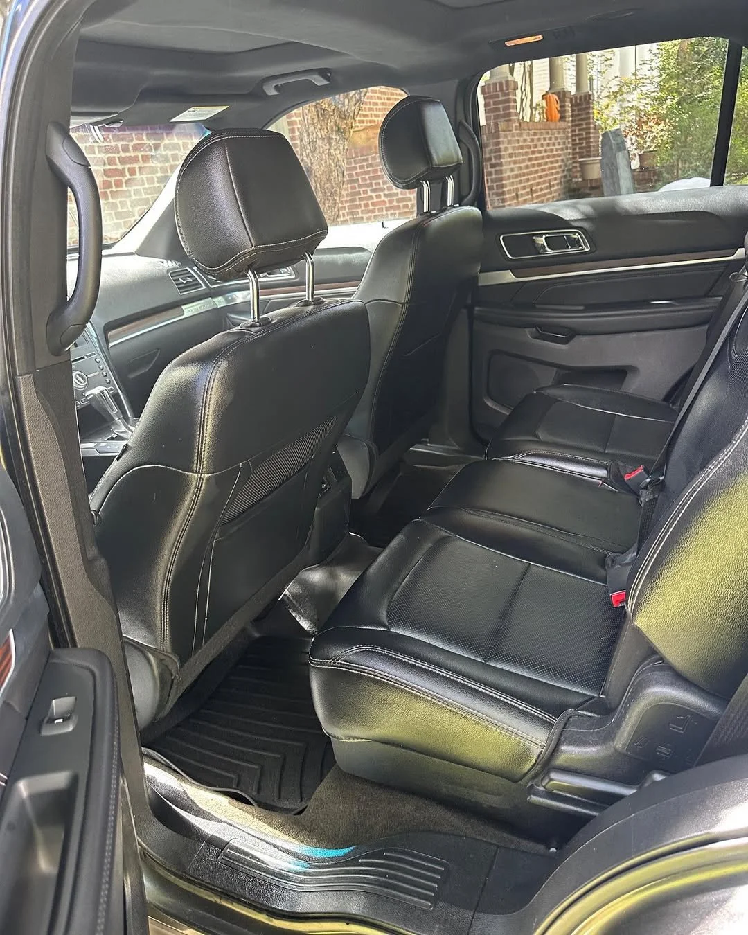 Before 👿 & After 😇•••#mercurymobiledetailing #houstoncardetailer #houstonmobiledetailing #hous (1).jpg