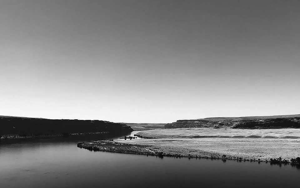 columbia river.jpg