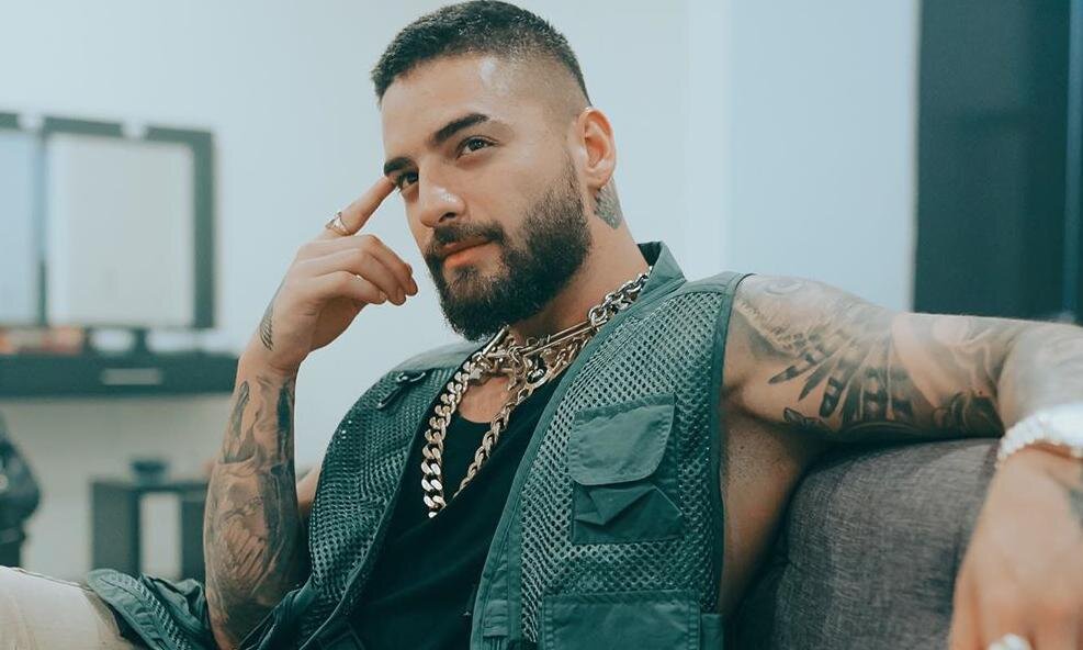 Un vistazo al look de Maluma con la marca Dior para su gira mundial 11:11