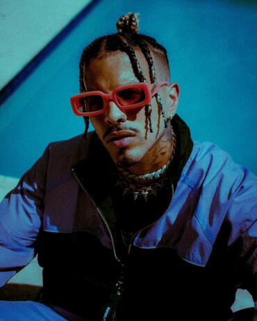 Rauw Alejandro estrena nuevo sencillo 'Algo Mágico'