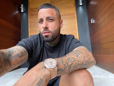 Nicky Jam continúa desahogando su pasado