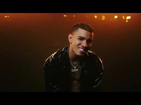 Milly - No Te Enamores (Video Oficial)
