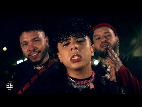 Moncas Ft. Rayo Y Toby - Diferente (Video Oficial)