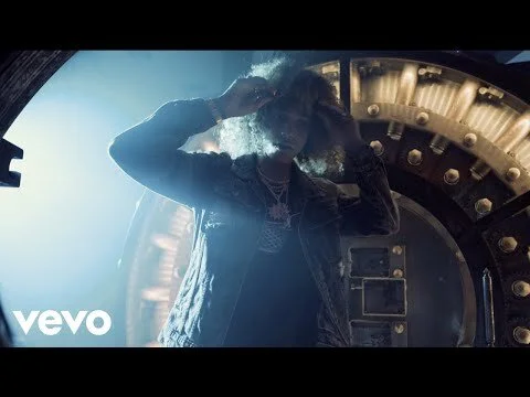 Jon Z - Iris Chacón (Video Oficial)