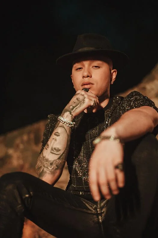 Thomaz presenta su nuevo sencillo "Motívate"