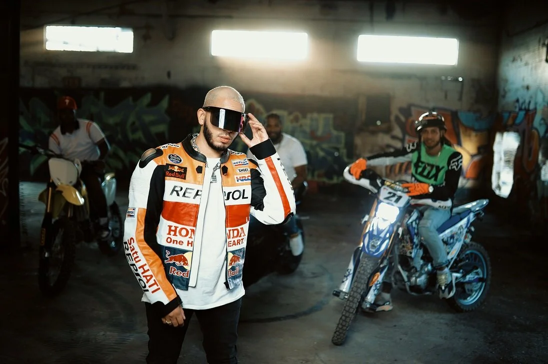 Alcover y su nuevo éxito "Never", anuncia junte con Bryant Myers