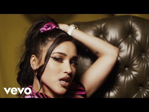 Mariah Angeliq Ft. Lyanno - Castigo (Video Oficial)