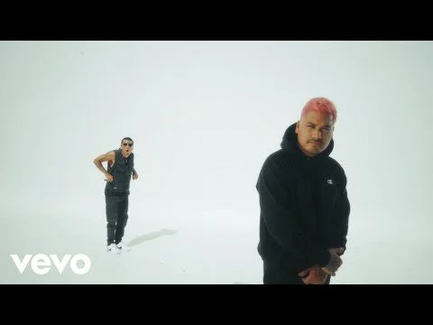 XAXO Ft. Lalo Ebratt Y Mike Bahía - BEBE (Video Oficial)