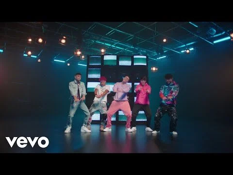 CNCO - Beso (Video Oficial)