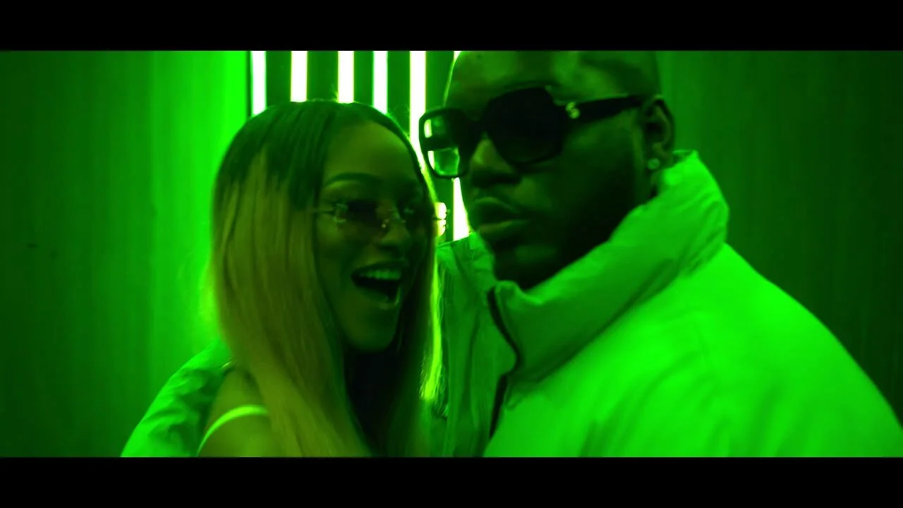 Ceky Viciny Ft. La Perversa - Un Trio (Video Oficial)