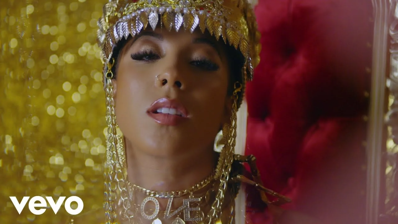 Jenn Morel Ft. Ecko - Grammy (Video Oficial)