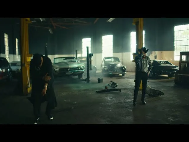 Darell &amp; Gerardo Ortiz - Billetes de 100 (Video Oficial)