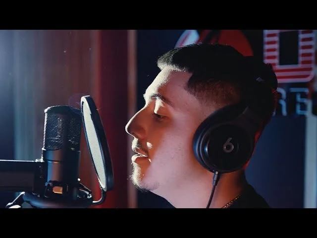 Eslabon Armado nos muestran el proceso del éxito "Con Tus Besos" - Beats by Dre