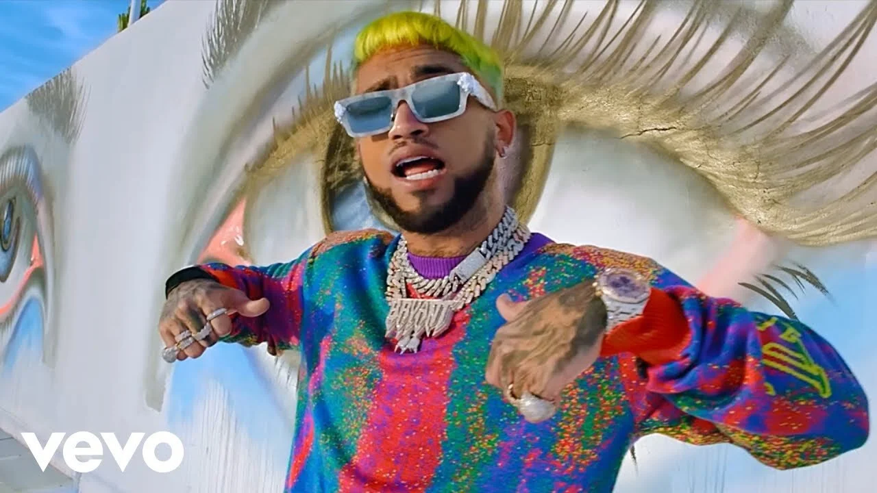 Bryant Myers - Relax (Video Oficial)