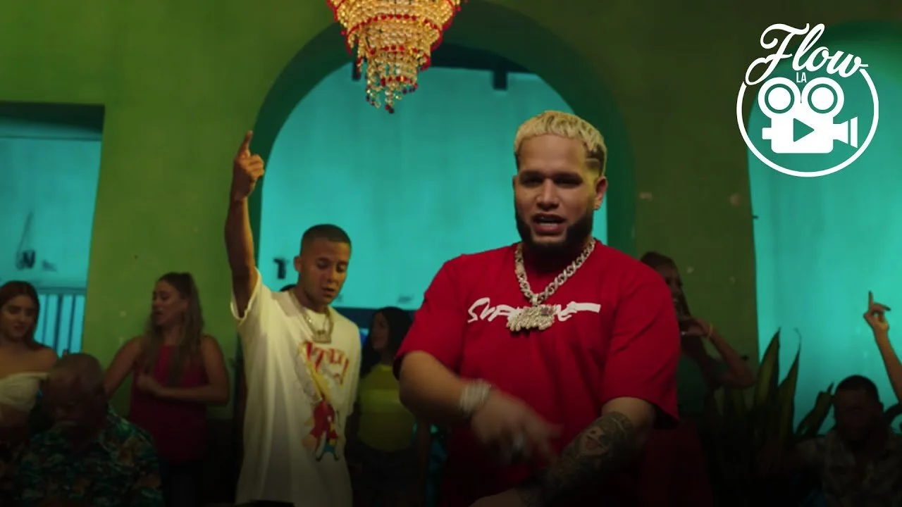 Nio Garcia Y Casper Magico - Travesuras (Video Oficial)