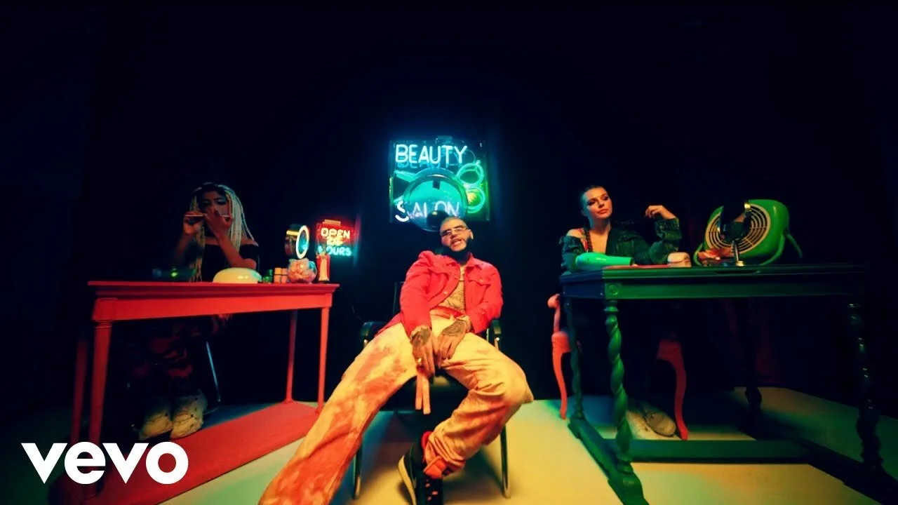 Farruko Ft. Myke Towers, Sech, Jay Wheeler Y Tempo - La Toxica (Remix) (Video Oficial)