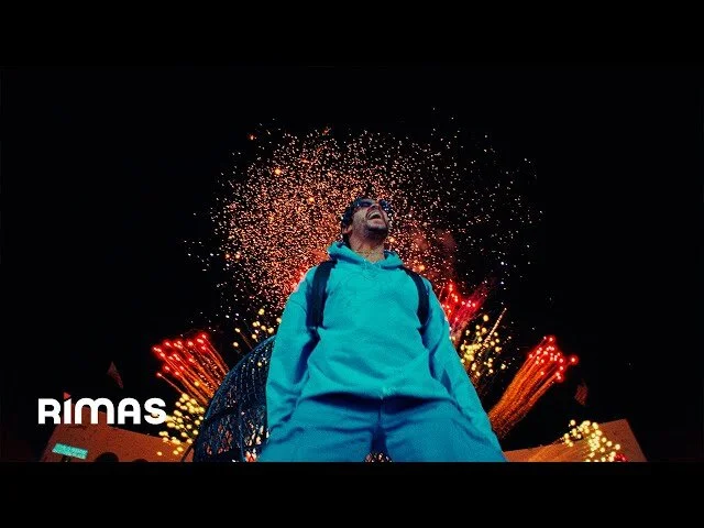 Bad Bunny - Yo Visto Así (Video Oficial)