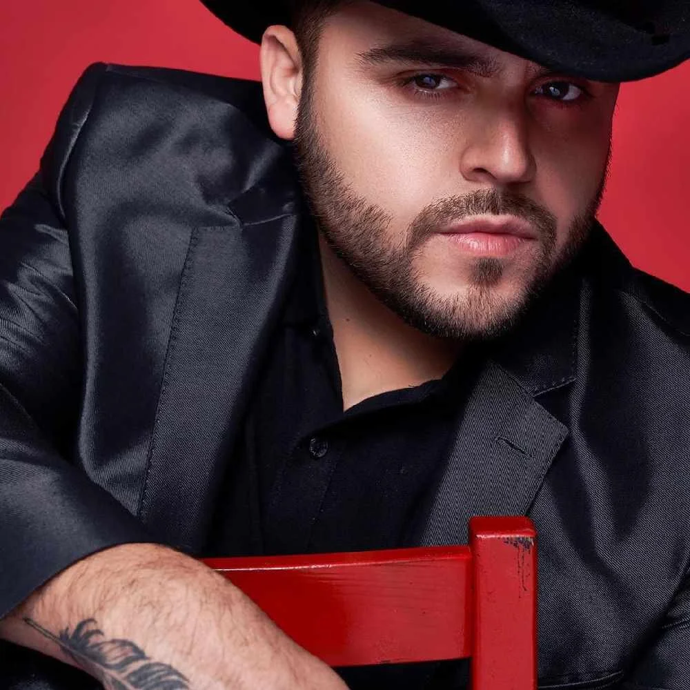 Gerardo Ortiz lanza tema y video “A La Orden Del Flaco"