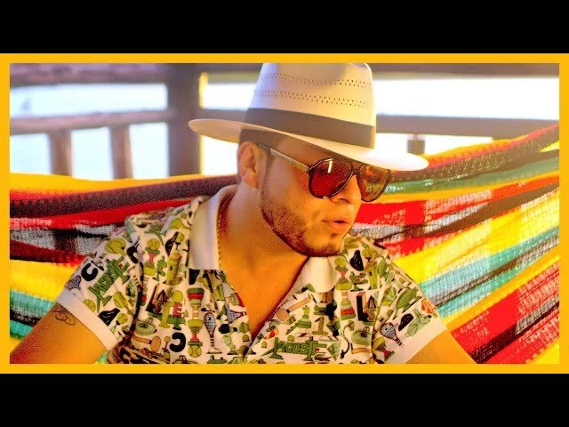 Lenin Ramirez Ft. Clave Doble L - Pensando En Verte (VIdeo Oficial)
