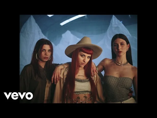 Cazzu Ft. Chita y Lara91k - Dándote (Video Oficial)