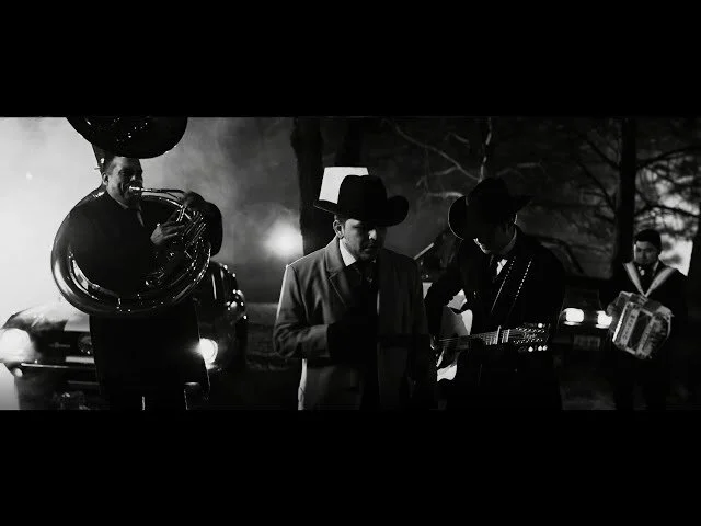 Los Plebes del Rancho de Ariel Camacho x Christian Nodal - Por No Perderte Te Perdí (Video Oficial)