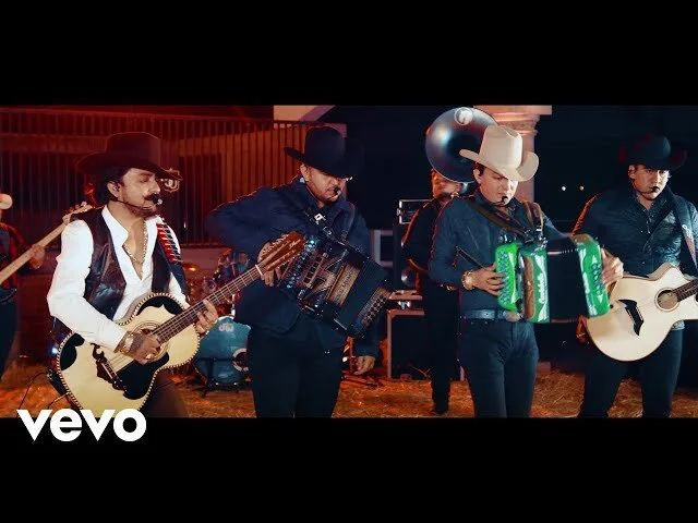 Calibre 50 Ft. Los Dos Carnales - El Mensaje (Video Oficial)