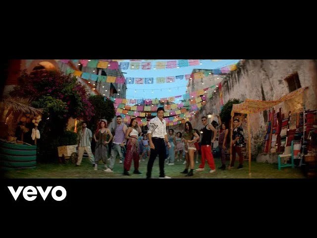Chayanne - Como Tú y Yo (Video Oficial)