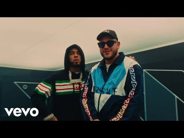 Anuel AA, Jenny La Sexy Voz, Chris Jedi 7 Gaby Music - Duro (Video Oficial)