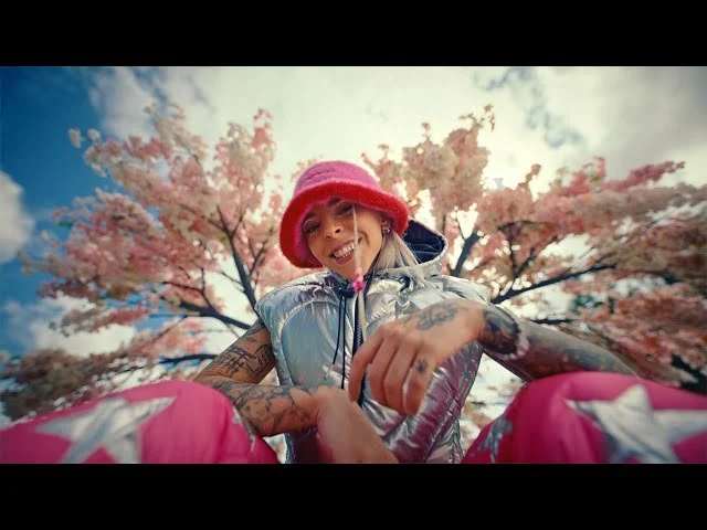 Young Miko - Lisa (Video Oficial)