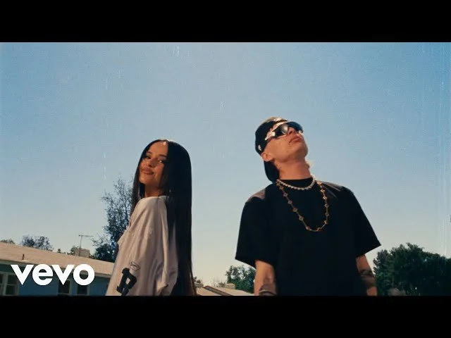 Becky G y Peso Pluma - Chanel (Video Oficial)