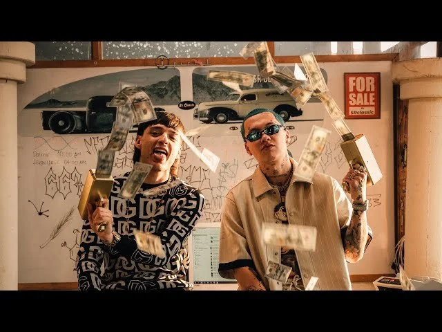 Peso Pluma y Blessd - Las Morras (Video Oficial)