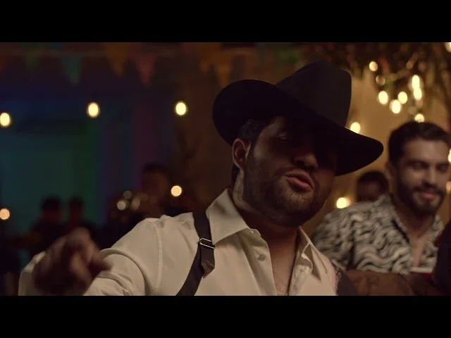 Luis R Conriquez - La Tamalera (Video Oficial)