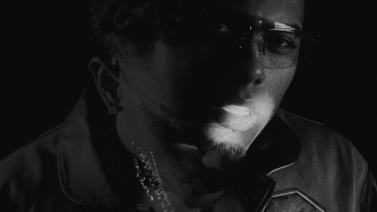Myke Towers - Obvio (Video Oficial)